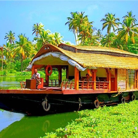 Hotel Chaandhni Lake View Alappuzha Exteriér fotografie