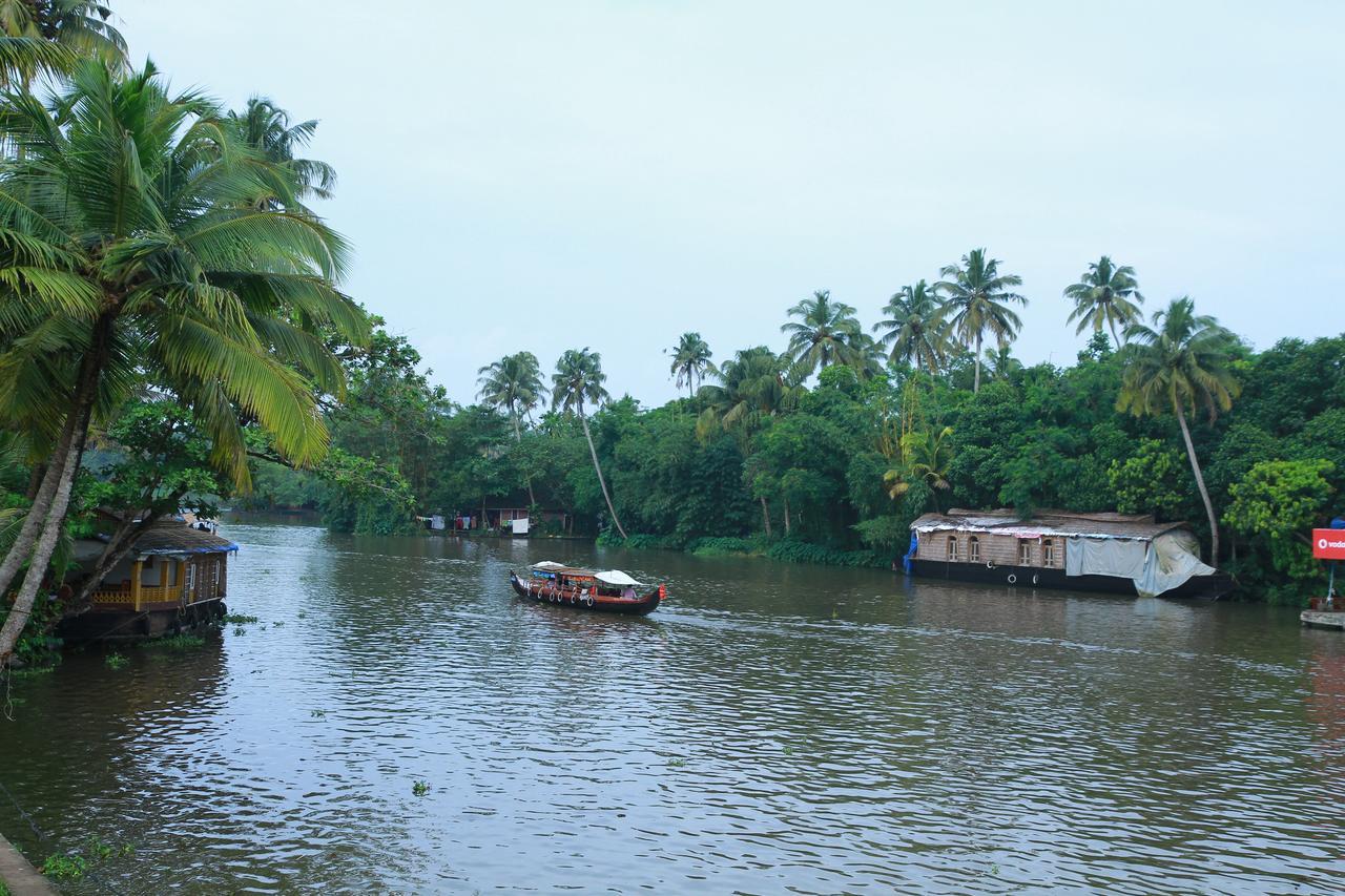 Hotel Chaandhni Lake View Alappuzha Exteriér fotografie