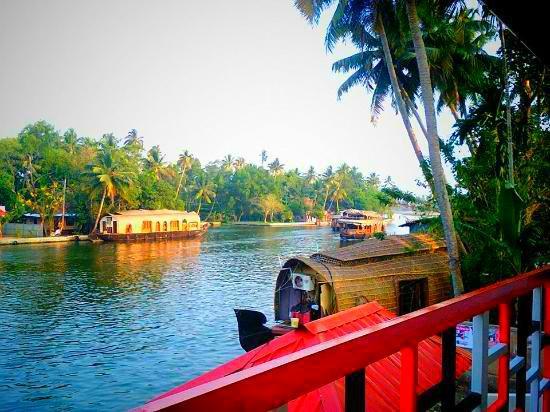 Hotel Chaandhni Lake View Alappuzha Exteriér fotografie